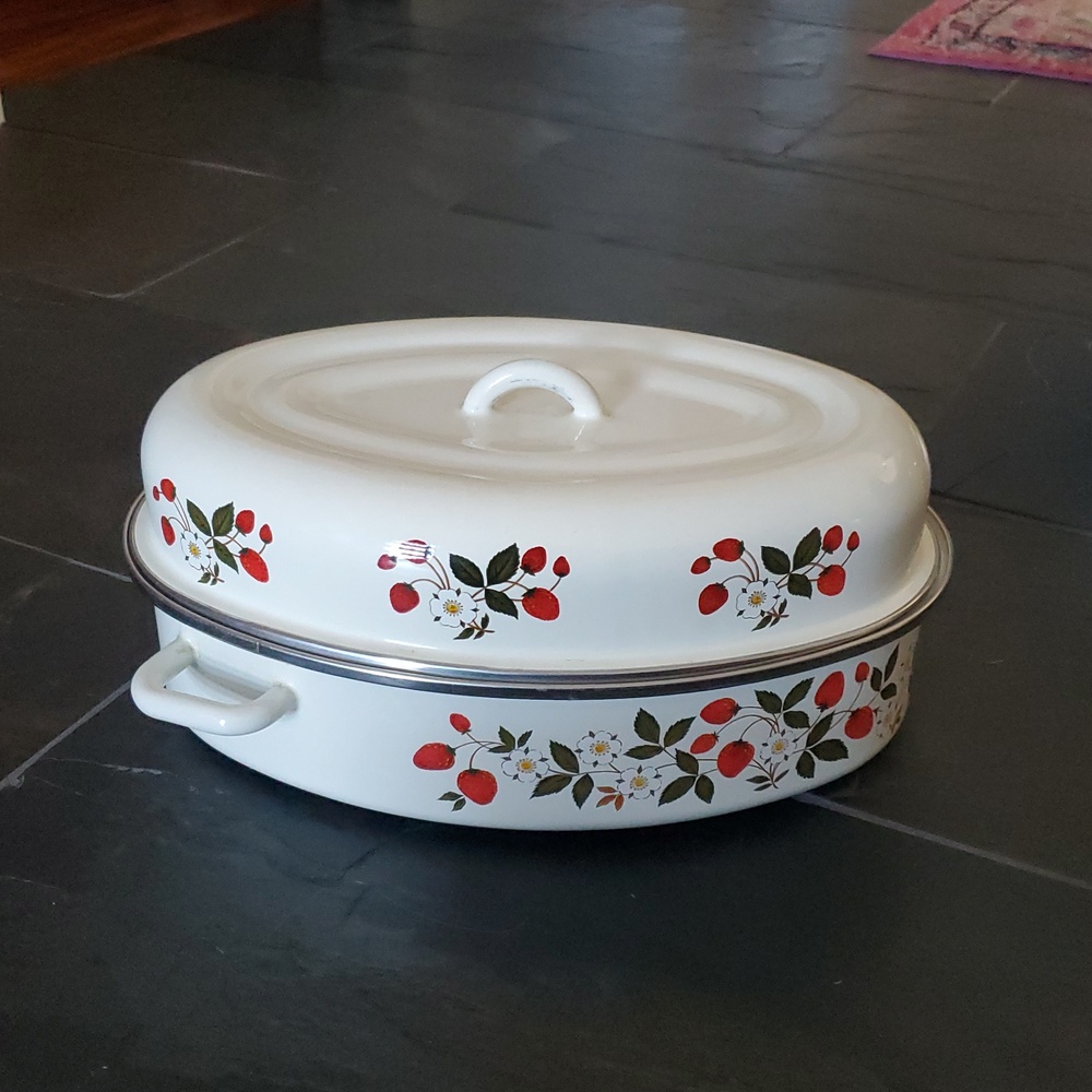 Vintage Sheffield Strawberries & Cream Enamel Lidded Roaster In EUC